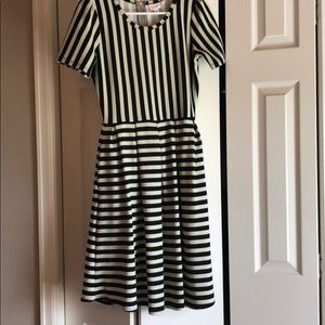Lularoe Amelia Size M